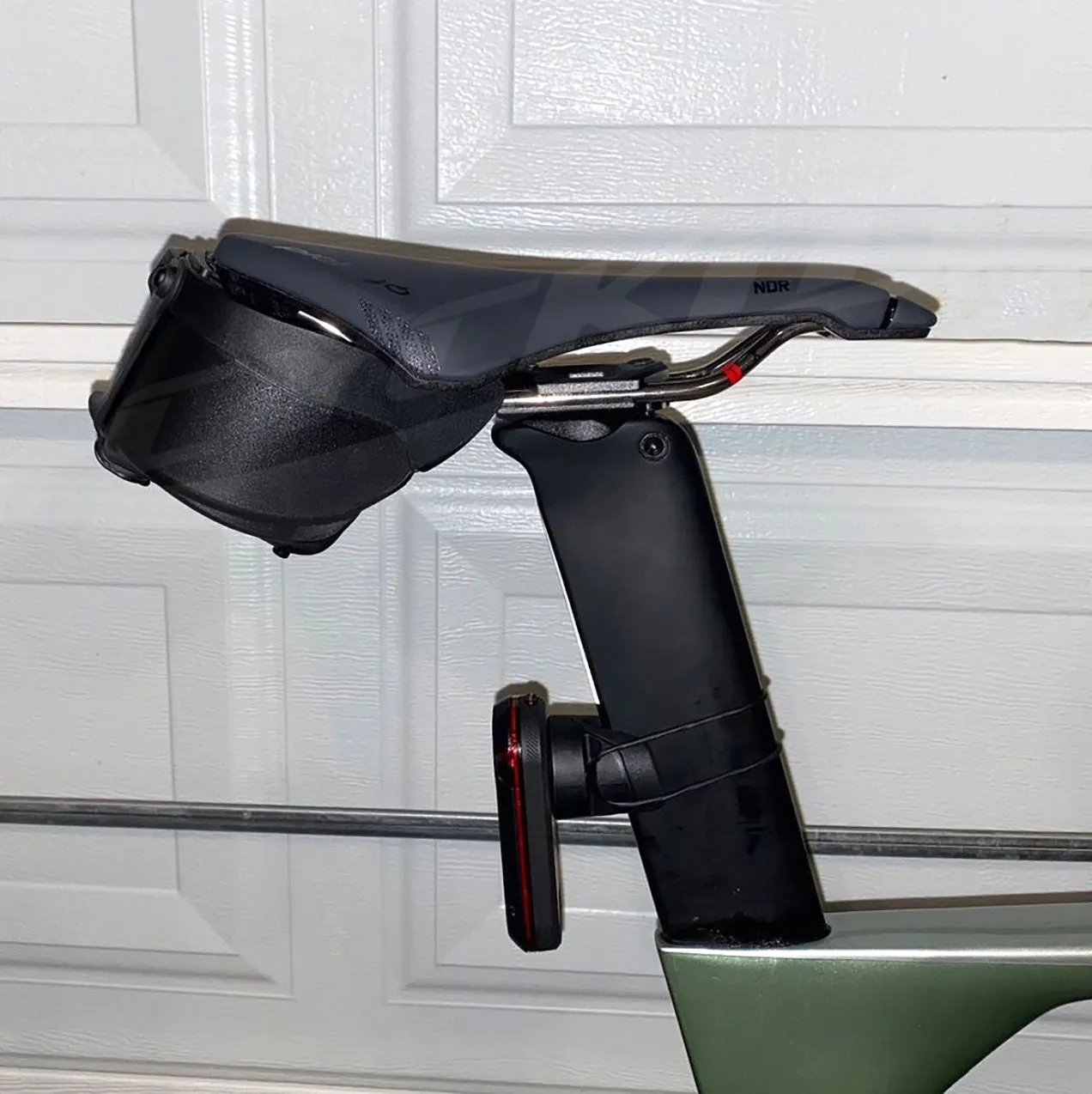 Aeroclam Large - Under Seat Bike Saddle Bag
