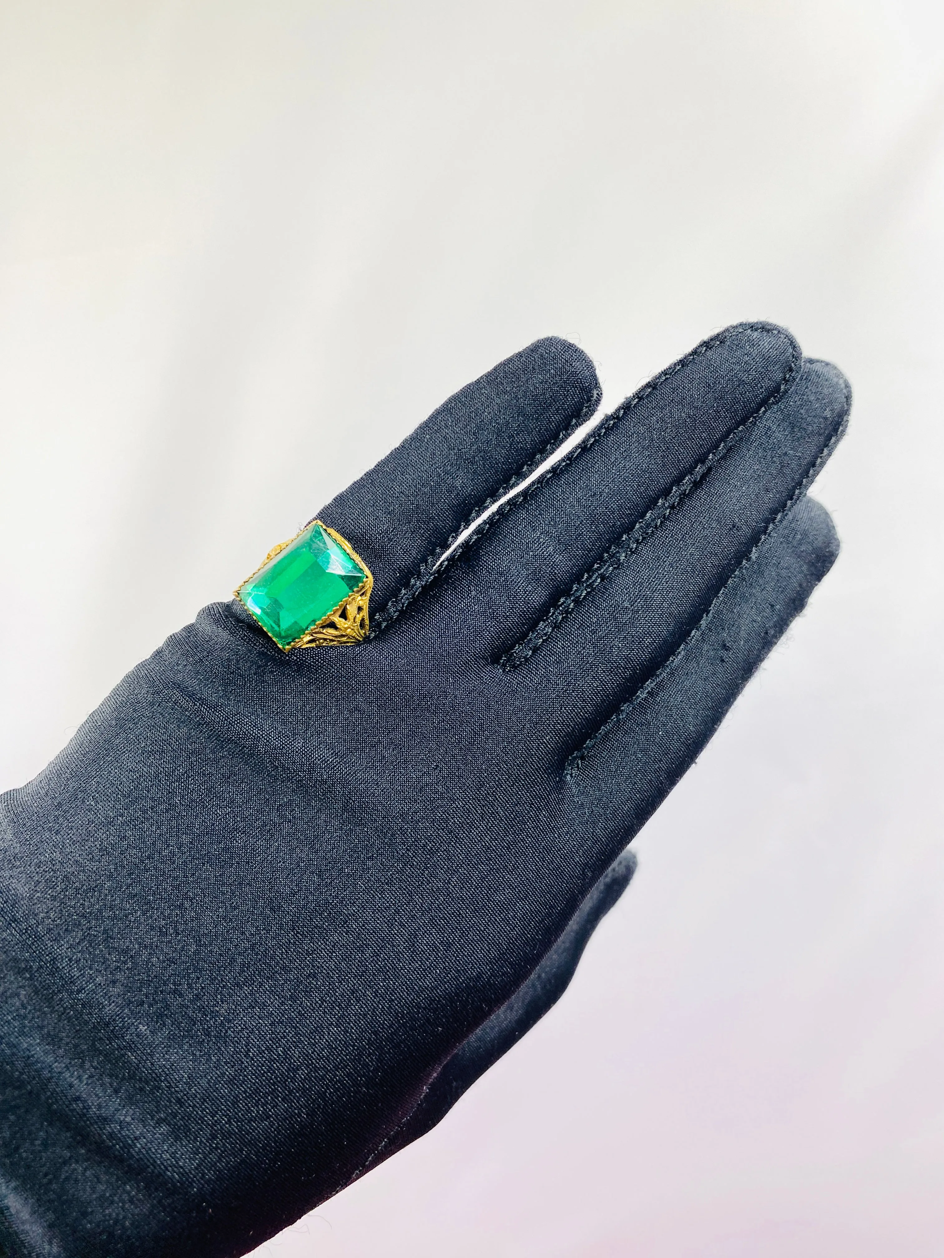 Antique Victorian Green Emerald-Cut Glass Filigree Ring, Size 6