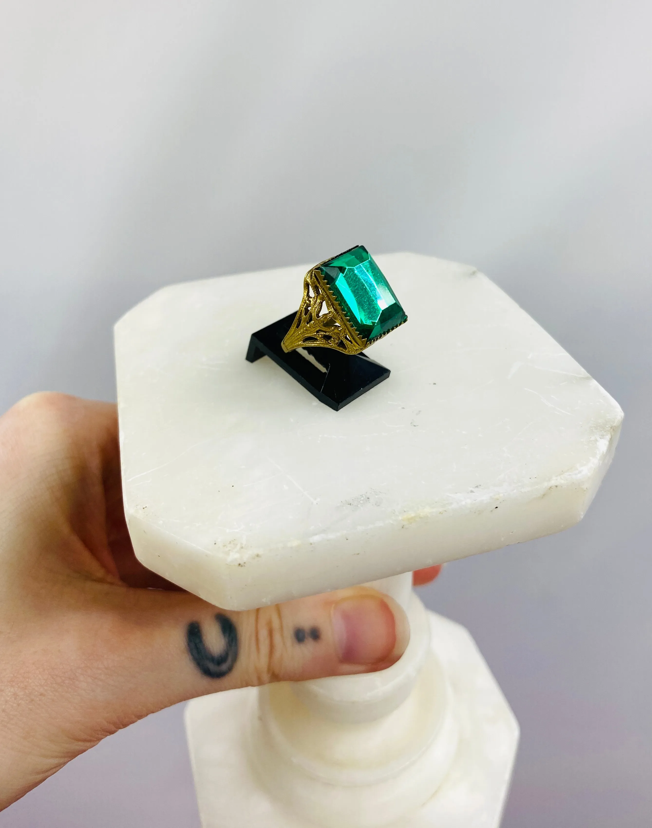 Antique Victorian Green Emerald-Cut Glass Filigree Ring, Size 6