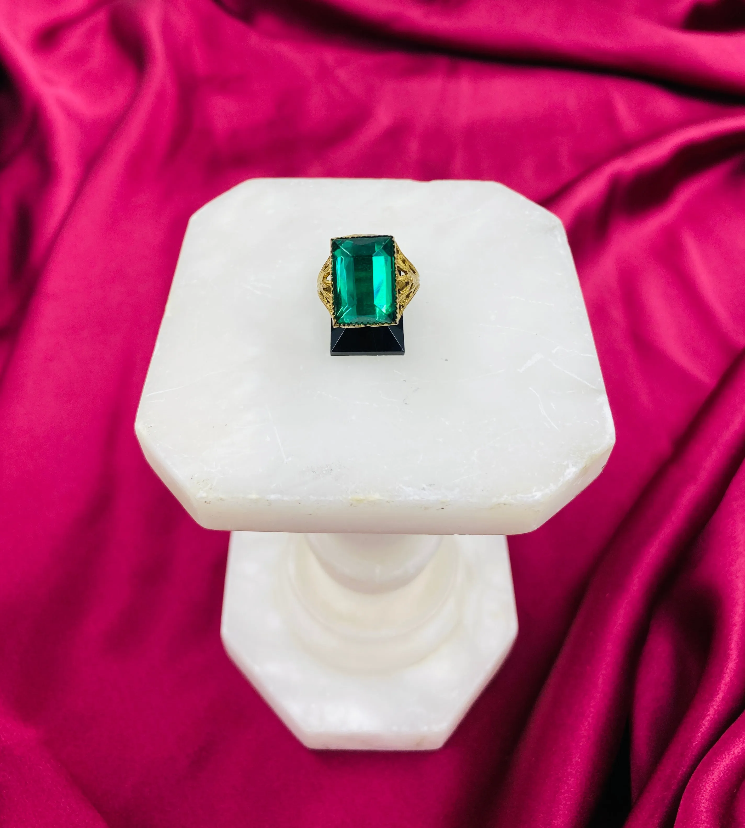 Antique Victorian Green Emerald-Cut Glass Filigree Ring, Size 6