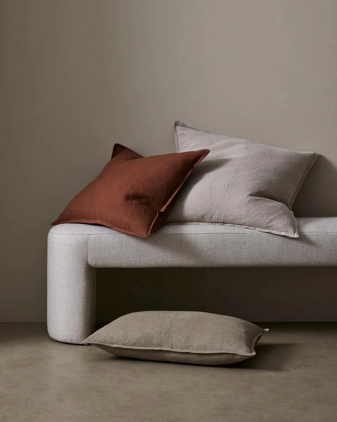 Como Cushion - Linen
