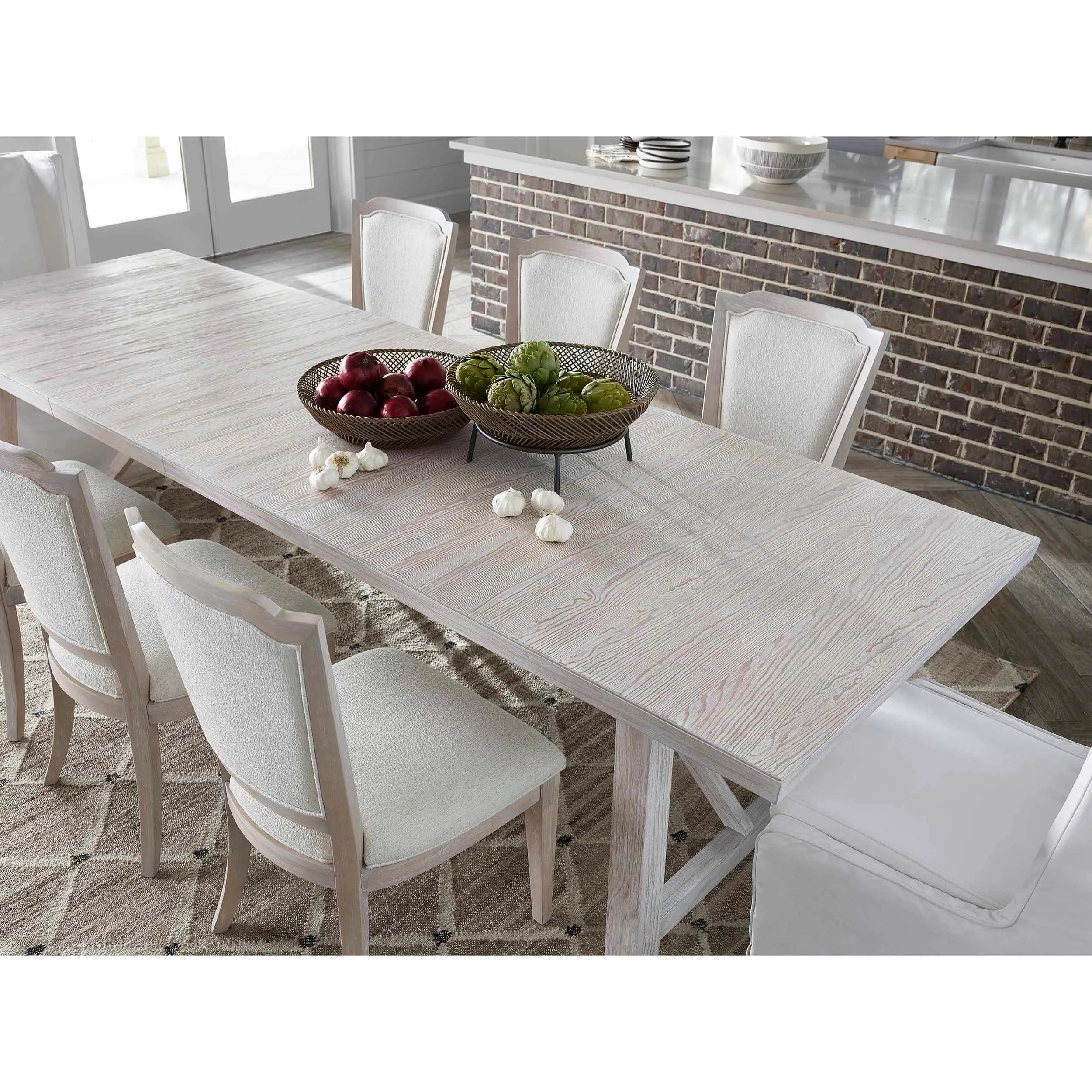 Getaway Dining Table
