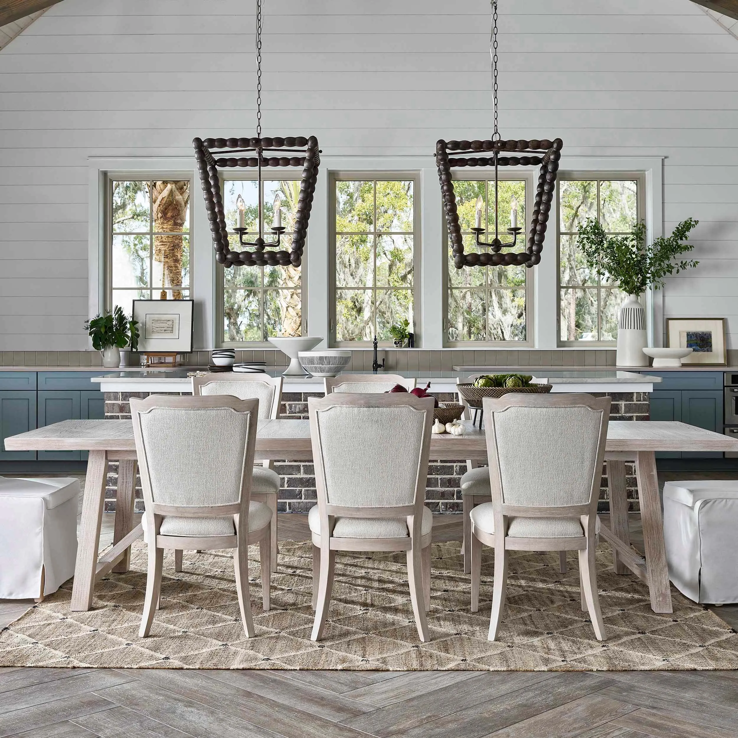 Getaway Dining Table