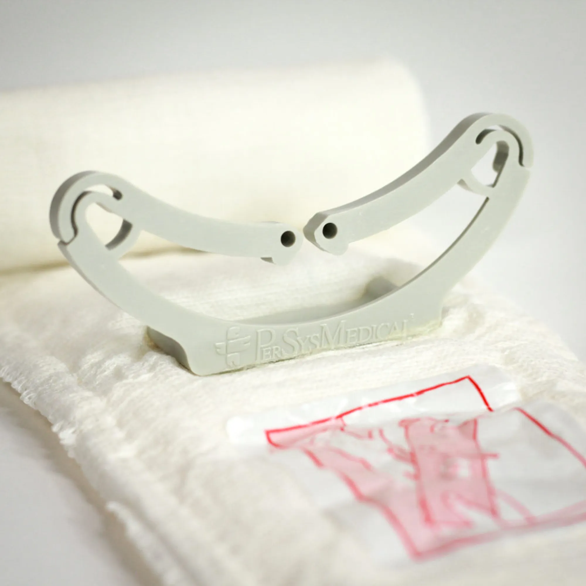Israeli Bandage - Civilian Emergency Care Bandage® 4" Wound Pad With Pressure Bar