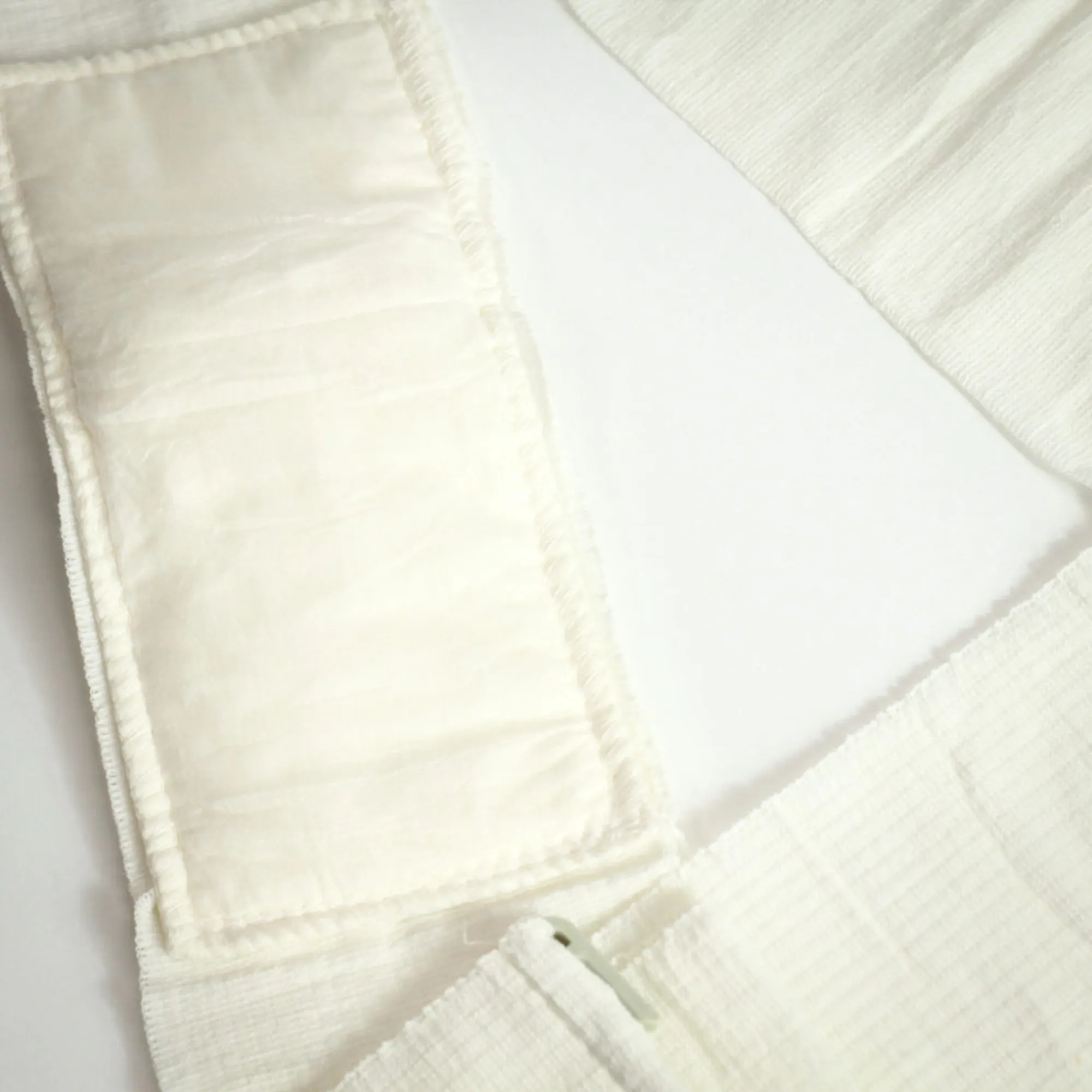 Israeli Bandage - Civilian Emergency Care Bandage® 4" Wound Pad With Pressure Bar