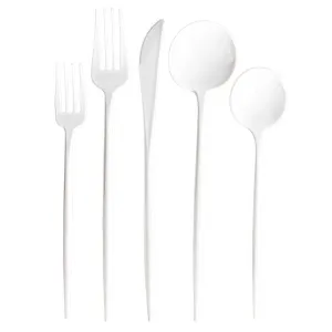 NOVELTY WHITE  FLATWARE COMBO 40pc