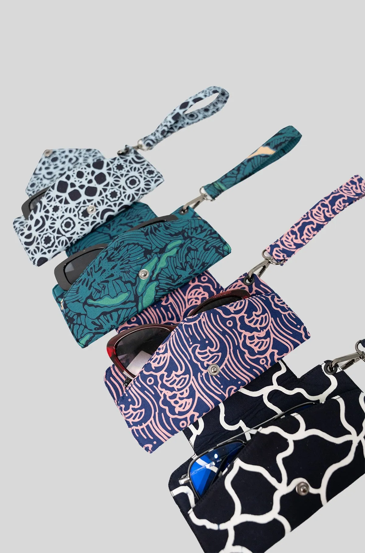 [ONLINE EXCLUSIVE] Kapten Batik Sunglasses Pouch