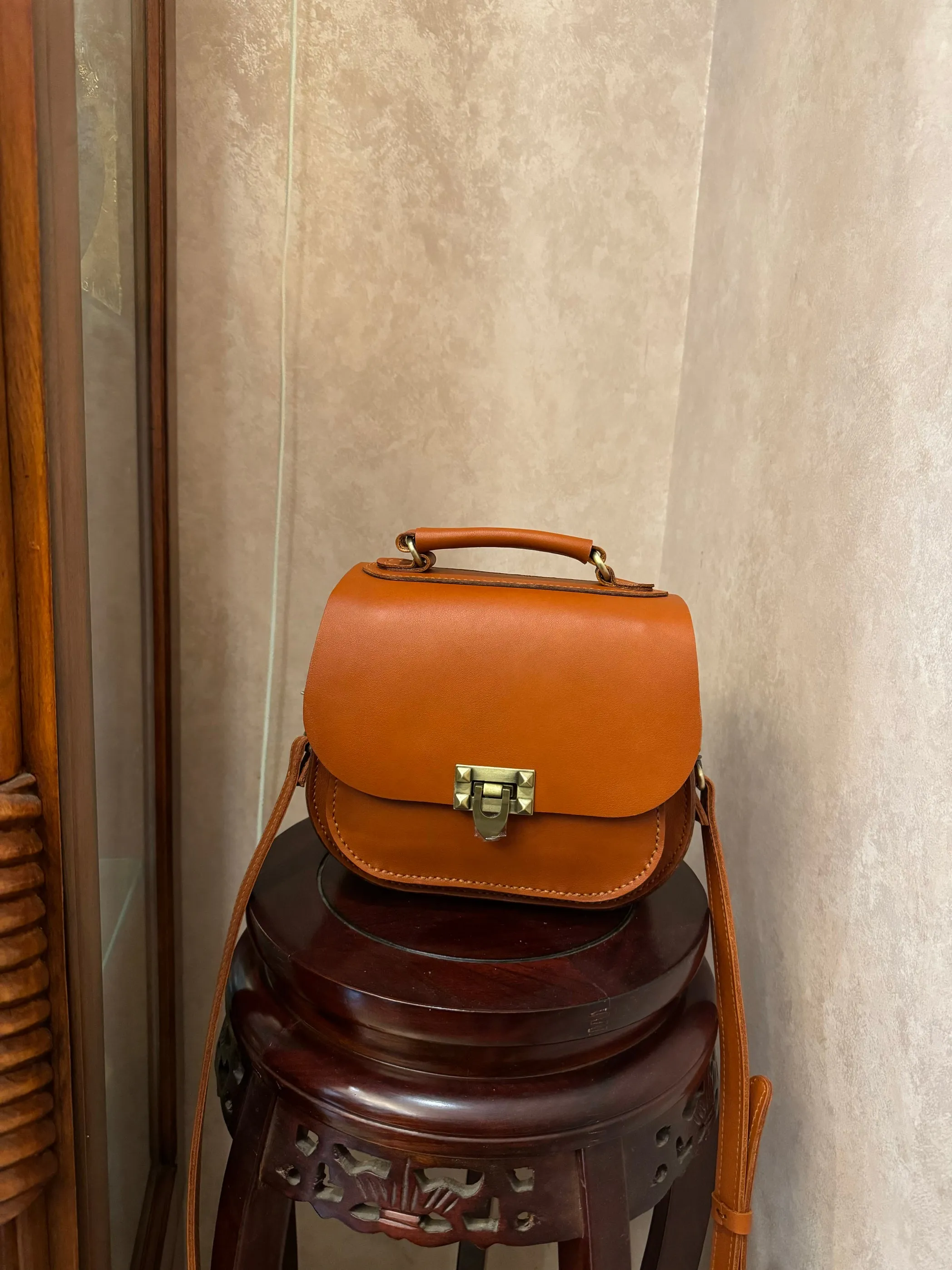 Women's Small Leather Crossbody Saddle Bag Handmade Saddle Leather Crossbody Bag