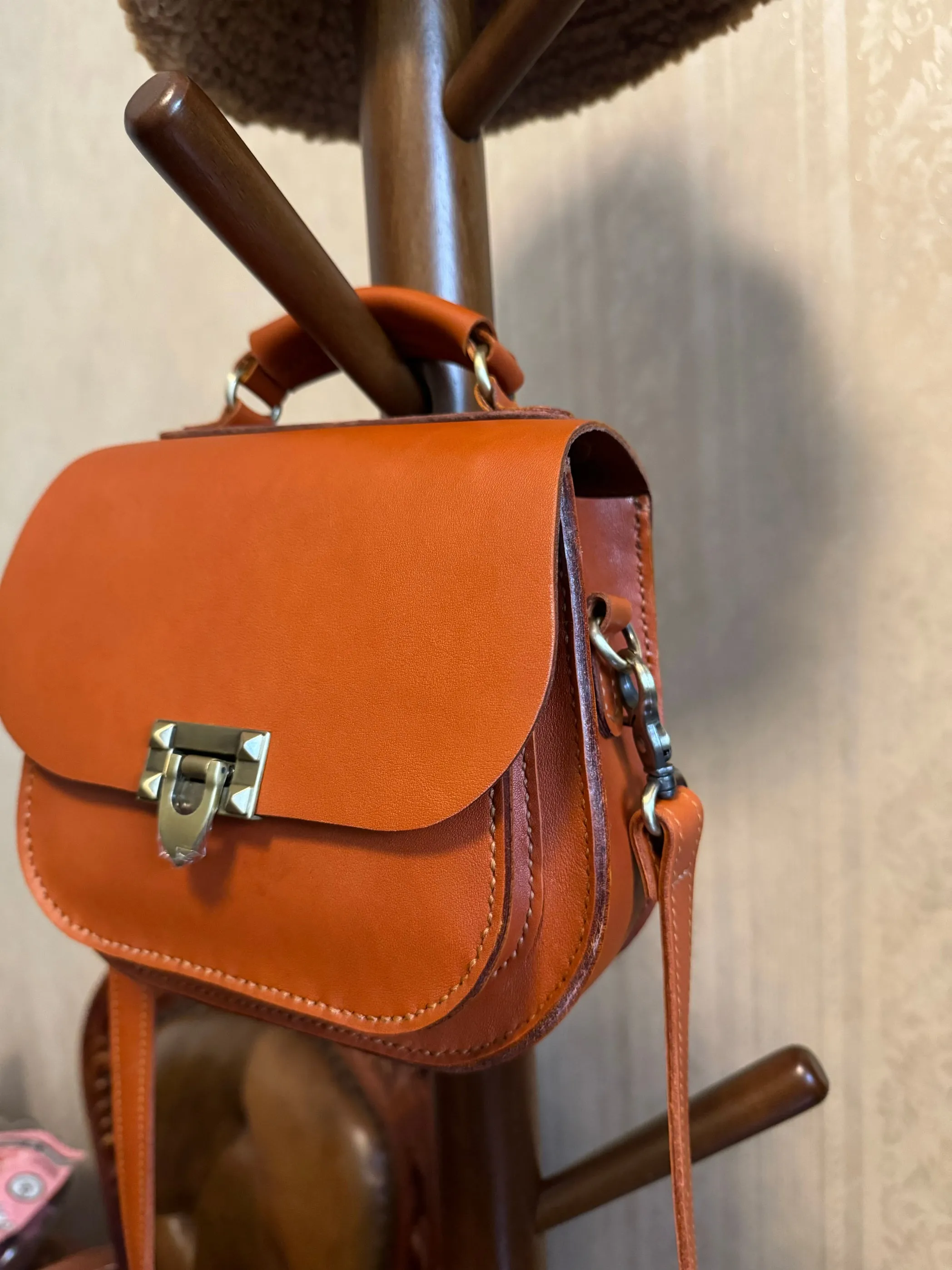 Women's Small Leather Crossbody Saddle Bag Handmade Saddle Leather Crossbody Bag